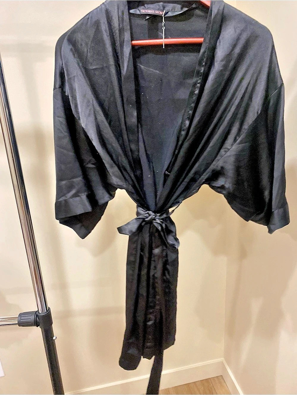 Victoria's Secret Black Robe Size M/L - Picture 2 of 4